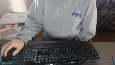 Creamormilk online show from 1, 10, 2025