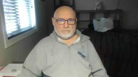 Creamormilk online show from 17, 12, 2025