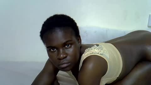Snapshot of creamy_petite11 chatting on 17, 6, 2026 creamy_petite11 online show from 17, 6, 2026