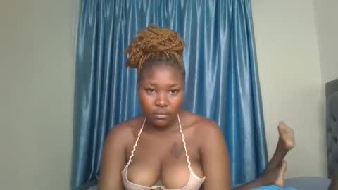 creamy_pie1 online show from 6, 3, 2026