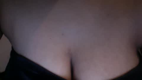 Snapshot of creamycocobabe chatting on 27, 2, 2025 CreamyCocoBabe online show from 27, 2, 2025
