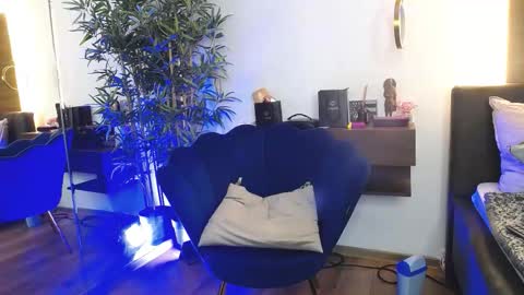 Snapshot of creamyinkk chatting on 24, 2, 2026 Sophie online show from 24, 2, 2026