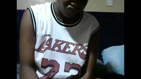 Snapshot of creamymomma chatting on 3, 3, 2026 verah online show from 3, 3, 2026