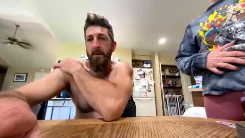 Creeksidecouple online show from 5, 4, 2026