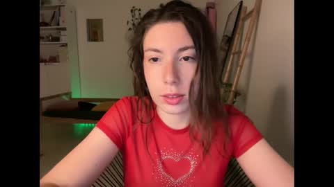 Snapshot of cringebutcute chatting on 17, 10, 2025 Astrid online show from 17, 10, 2025