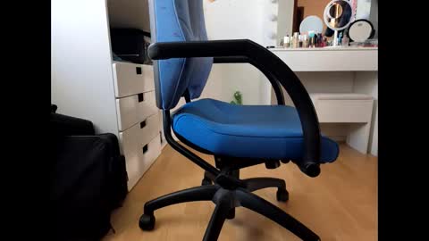 Snapshot of crip93 chatting on 11, 9, 2025 Gregor online show from 11, 9, 2025