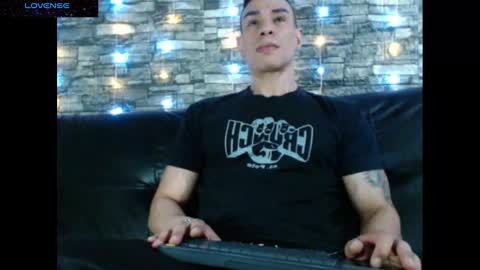 Snapshot of cris_angel01 chatting on 14, 10, 2025 Cris online show from 14, 10, 2025