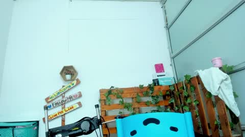 cris_dulce online show from 11, 4, 2026