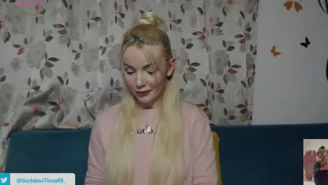 Snapshot of cris_tinne chatting on 30, 9, 2025 cris_tinne online show from 30, 9, 2025