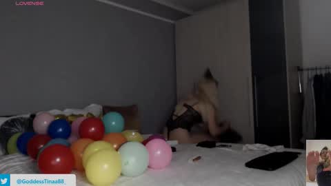 Snapshot of cris_tinne chatting on 3, 3, 2026 cris_tinne online show from 3, 3, 2026