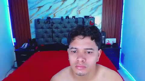 CRISANDMERY online show from 31, 3, 2026