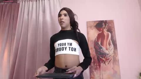 Cris Evanz online show from 11, 3, 2025