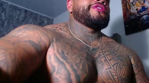 criss_zanders202 online show from 25, 5, 2026
