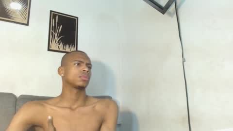 criss_zuri online show from 10, 10, 2025