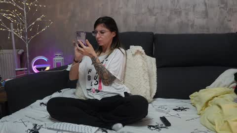 crissy_love online show from 6, 2, 2025