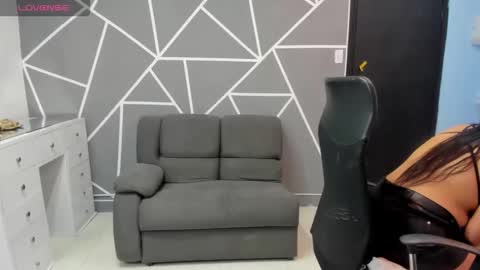 Cristal online show from 28, 11, 2025