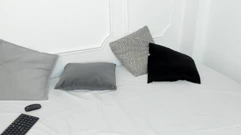 Snapshot of cristal_bons chatting on 22, 2, 2025 Cristal online show from 22, 2, 2025