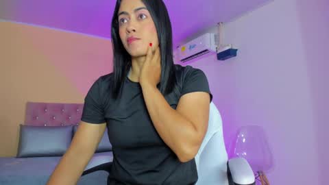 Snapshot of cristal_crossfit chatting on 29, 9, 2025 Cristal online show from 29, 9, 2025