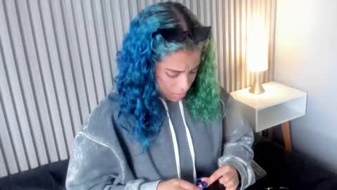 Snapshot of cristal_raven_ chatting on 3, 10, 2025 ... . Cristal . ... online show from 3, 10, 2025