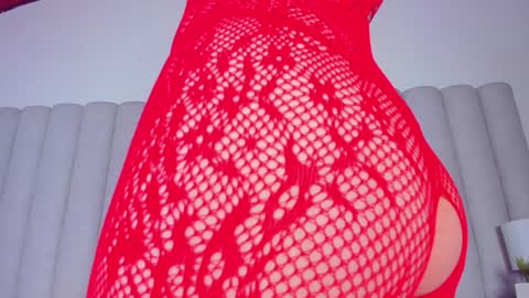 Nicole  Connection time 220pm-910pmCol online show from 5, 2, 2025