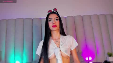 Nicole  Connection time 220pm-910pmCol online show from 2, 3, 2025