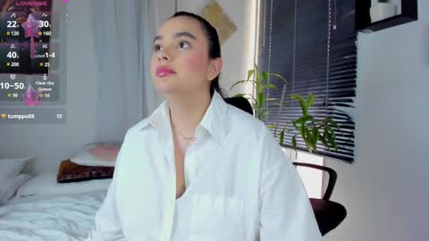 Cristal Cute  online show from 4, 12, 2024