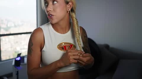 Laura online show from 28, 3, 2026