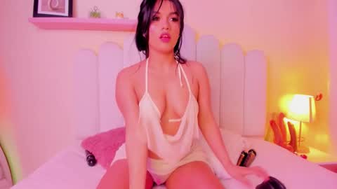 Cristal online show from 22, 12, 2025