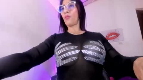 Snapshot of cristallmiller_ chatting on 13, 2, 2026 cristal miller online show from 13, 2, 2026