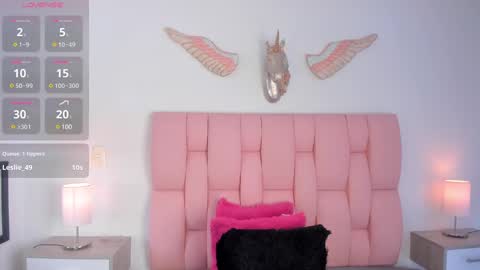 Snapshot of cristalmunez chatting on 22, 12, 2024 cristal online show from 22, 12, 2024