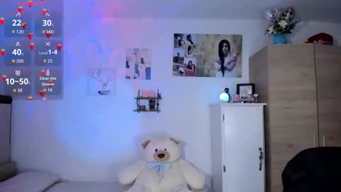 Snapshot of cristalmunez chatting on 21, 9, 2025 cristal online show from 21, 9, 2025