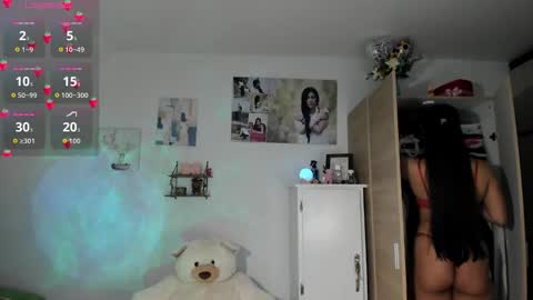 Snapshot of cristalmunez chatting on 28, 9, 2025 cristal online show from 28, 9, 2025
