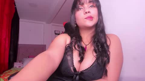 Snapshot of cristalsadik24 chatting on 26, 10, 2025 CRISTAL SADIK online show from 26, 10, 2025
