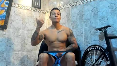 Snapshot of cristiannogabbana chatting on 12, 10, 2025 Cristiano Gabana online show from 12, 10, 2025
