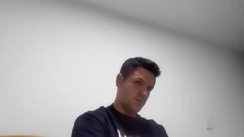 Snapshot of cristopher3042 chatting on 4, 1, 2025 cristopher3042 online show from 4, 1, 2025