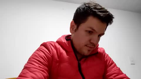 Snapshot of cristopher3042 chatting on 8, 3, 2025 cristopher3042 online show from 8, 3, 2025