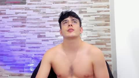 Snapshot of cristopher_russo chatting on 15, 5, 2026 CRISTOPHER online show from 15, 5, 2026
