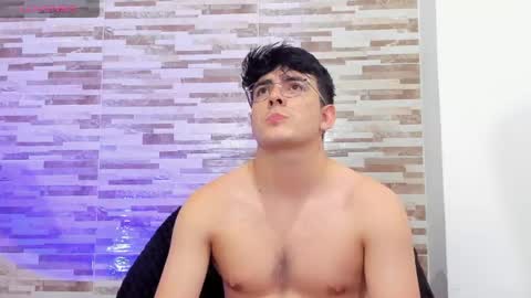 Snapshot of cristopher_russo chatting on 16, 5, 2026 CRISTOPHER online show from 16, 5, 2026