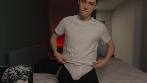 Snapshot of cronck52 chatting on 16, 1, 2026 cronck52 online show from 16, 1, 2026