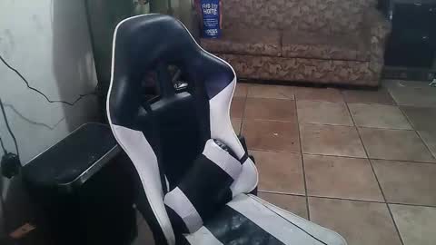 crossdressernola504 online show from 20, 1, 2025