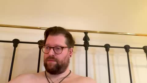 crouchendtiger online show from 26, 11, 2025