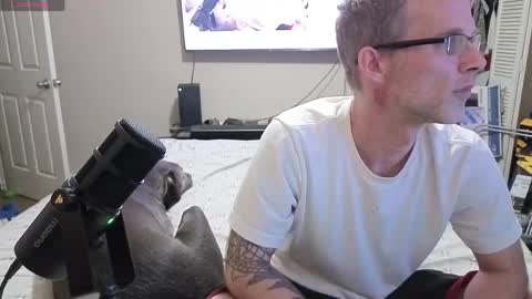 Crownandkat online show from 7, 4, 2026