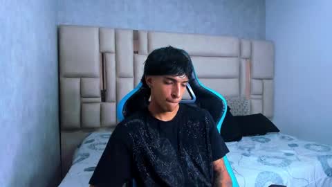 Croy online show from 4, 3, 2026