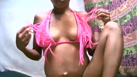 Snapshot of crushlove069 chatting on 27, 2, 2026 crushlove069 online show from 27, 2, 2026