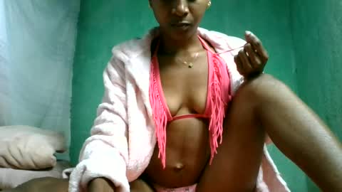 Snapshot of crushlove069 chatting on 19, 6, 2026 crushlove069 online show from 19, 6, 2026