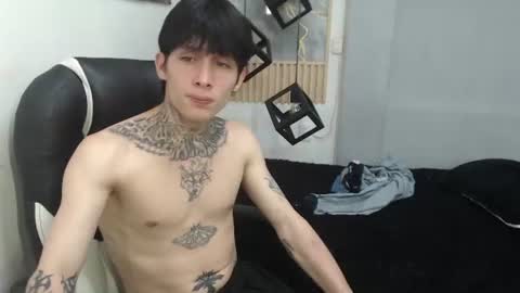 Snapshot of cry_thereal chatting on 22, 6, 2026 cry_thereal online show from 22, 6, 2026