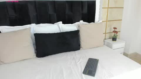 Snapshot of crysta_lrose_ chatting on 22, 7, 2026 Crystal Rose online show from 22, 7, 2026