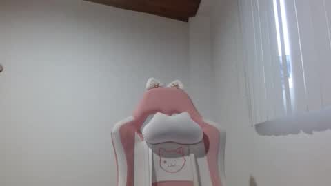 Crystal Blaze online show from 13, 9, 2025