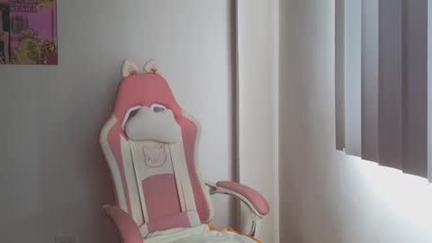 Crystal Blaze online show from 11, 11, 2025