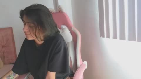 Crystal Blaze online show from 21, 11, 2025